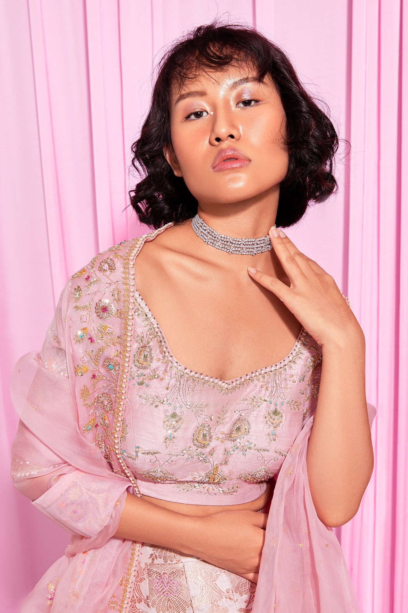 Double layered scalloped Pink & Cream Banarasi Embroidered Lehanga